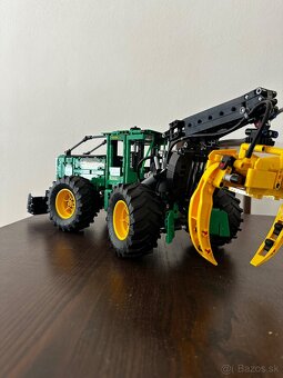 LEGO 42157 John Deere 948L-II - 4