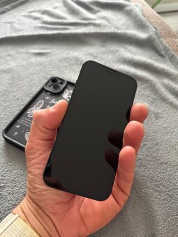 iPhone 13 Black 256gb top stav - 4