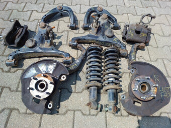 Těhlice,brzdič,rameno,tlumič,náprava,motor Mercedes W470 - 4
