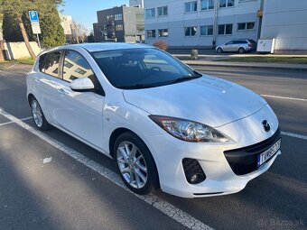 Mazda 3 - 4