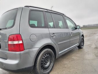 Volkswagen touran - 4