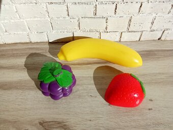 Krájacie plastové a drevené ovocie a zelenina - 4