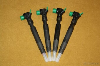 Trysky MERCEDES BENZ 2.2 CDI A6510702887 28348370 - 4