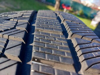 235/50 r19 zimné pneumatiky - 4