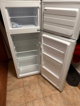 Chladnička s mrazákom Philco PT 204E - 4