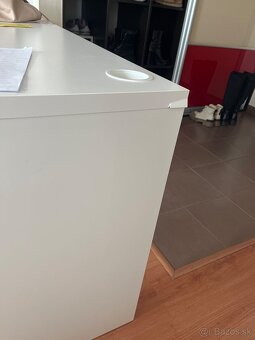 Pisaci stôl IKEA Micke - 4
