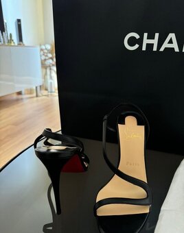 CHRISTIAN LOUBOUTIN - podpatky - - 4