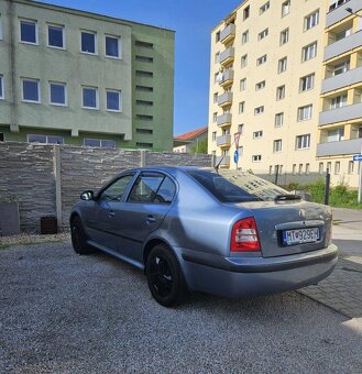 ŠKODA Octavia 1.6  Tour - 4
