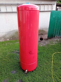 Expanzna nádrž 280 L - 4