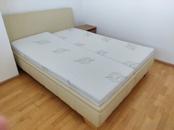 Manželská posteľ s matracmi a roštom - 4