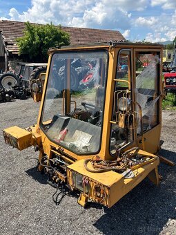 Predám náhradné diely na VZV Desta ND9 031 030 - 4