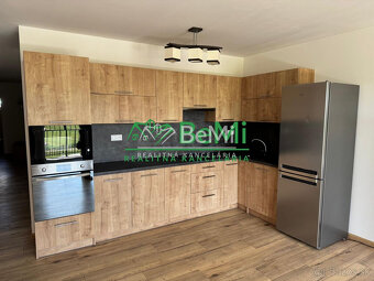 Priestranný 2-izbový byt v Mútnom - 4