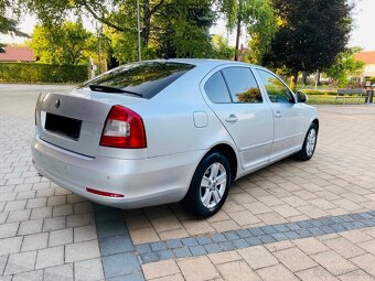 Škoda Octavia 2.0TDI Elegance - 4