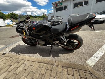 Suzuki GSX-R 600 K4 - 4