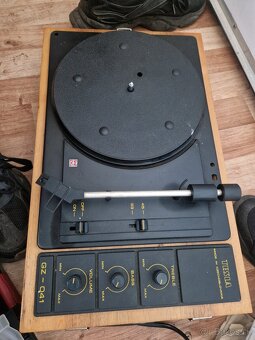 Gramofon tesla - 4