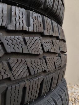 Zánovné zimné pneu 215/60R17C Michelin - 4