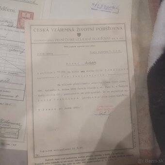 Stare dokumenty,vysvedčenia atd majú koľký. - 4