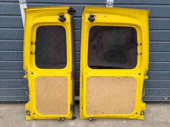 VW Cady kufrové dvere - 4