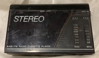 Predam Walkman International Stereo - 4