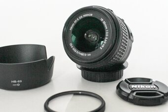 Nikon DX 18-55mm - 4