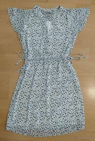 Letné biele šaty s čiernym kvetinovým vzorom (H&M) - 4