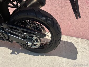 Honda Africa Twin 1100 - 4