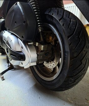 Piaggio Beverly 500 - 4