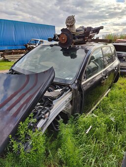 Rozpredám Volkswagen Touareg 7L 5.0 V10 TDI - 4
