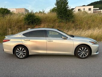 LEXUS ES300h, 1.majiteľ - 4