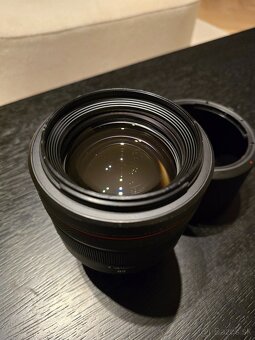 Canon RF 85 F1.2 - 4