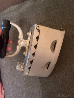 Starozitna žehlička cena dohodou - 4