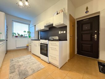 Na predaj: 3 izb.byt + záhradka + pivnica + komora - 4