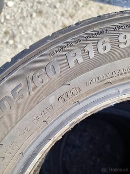 205/60r16 92v Kumho - 4