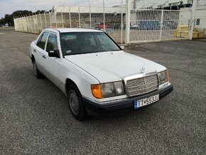 Mercedes 124 2,5 D - 4