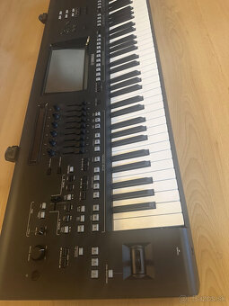 Predám keyboard Yamaha Genos - 4