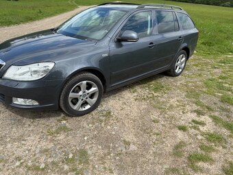 Predám Škoda Oktavia 2 Facelift Elegance - 4