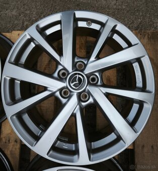 MAZDA R18 ORIG.ALU/ - 4