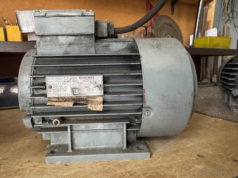 Predam elektromotory 2,2kW a 550w - 4