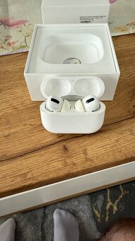 Apple AirPods pro - 4