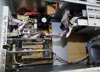 Predám Retro PC Pentium 233 MHz (21) - 4
