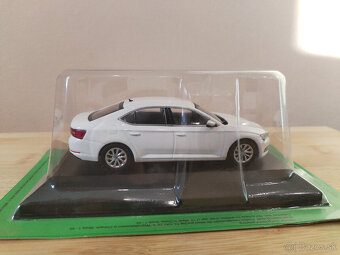 Predám model Škoda Superb 3 v mierke 1:43 od DeAgostini. - 4