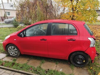 Toyota Yaris 1.3VVTi - 4