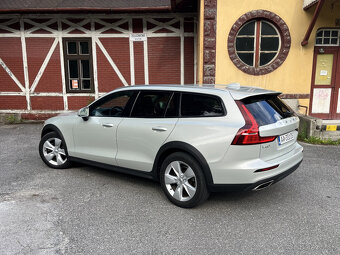 Volvo V60 Cross Country 4x4 - 4
