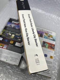 PSP - Grand Theft Auto: Double Pack - 4