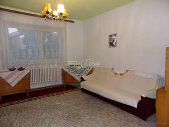 Výrazne znížená cena -predaj 4 izbový rodinný dom, 2 garáže, - 4