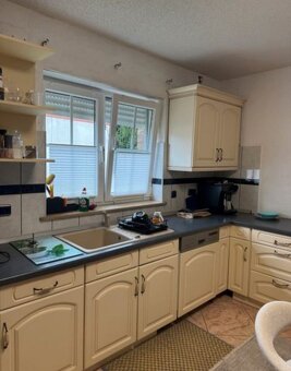 Krásná velká venkovská kuchyně se spotřebiči,5825 - 4