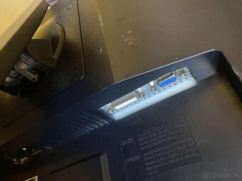 Predám tieto rôzne monitory vga dvi d - 4