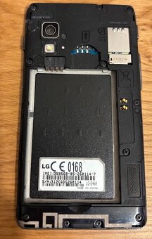 LG E460 čierny mobil - 4