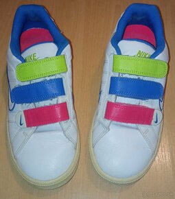 Nike farebné tenisky 37/5 - 4