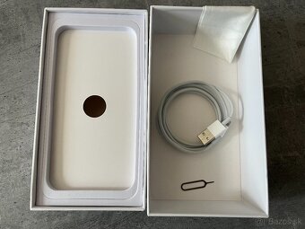 IPhone SE2020 - 4